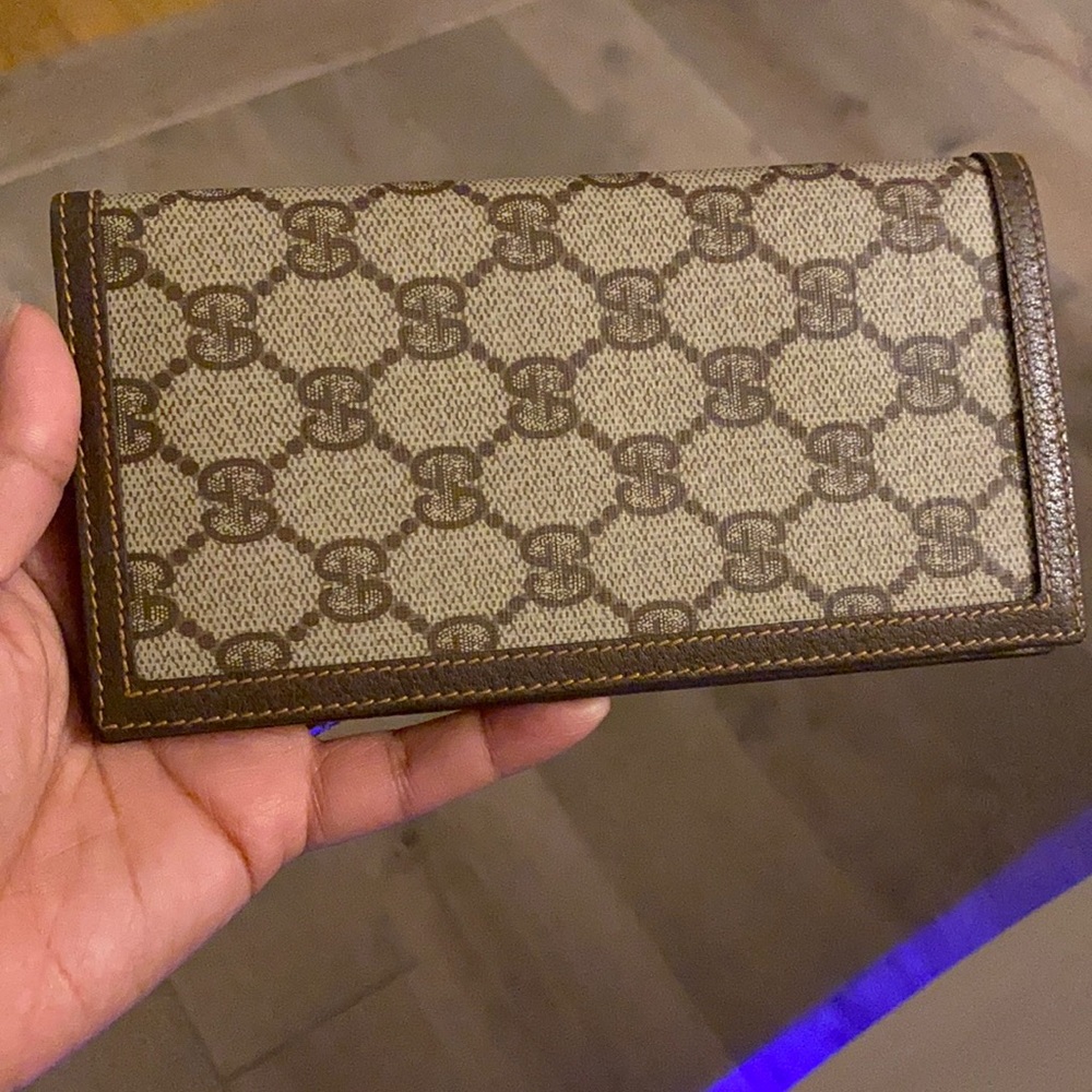 Gucci Checkbook
